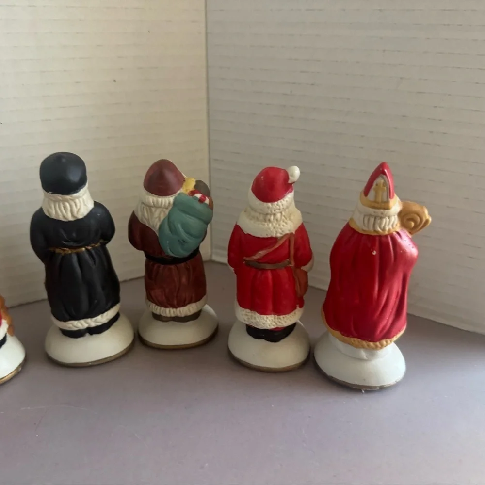 Santas From Around The World Figurine Collection Set of 11